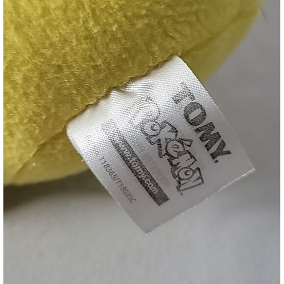 Lof of 3 Pokemon Pikachu - Graffiti Pikachu, Christmas Ornament & 2015 Tomy Toys - Picture 13 of 15